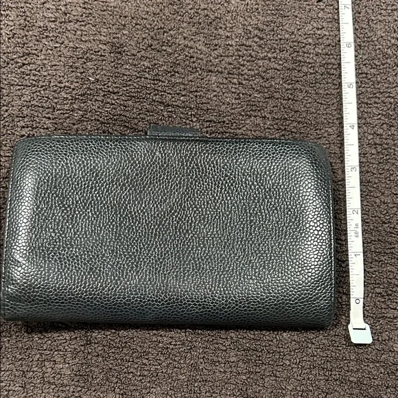 Vintage CHANEL Textured Black Leather Wallet Hologram - Picture 2 of 12